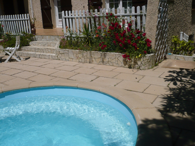 piscine de la Propriété avec gîtes à vendre à Six-Fours-Les-Plages Var