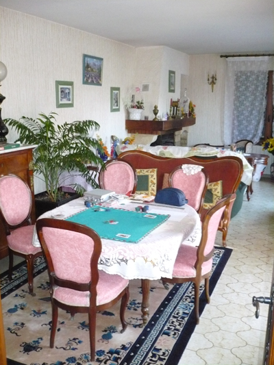 salle à manger de la Propriété avec gîtes à vendre à Six-Fours-Les-Plages Var
