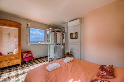 une des Chambres d'hôtes à vendre Calanques de Marseille