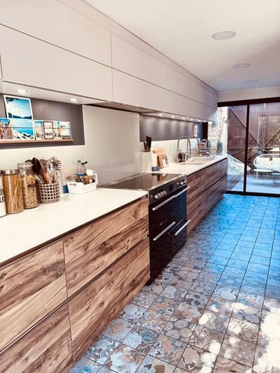 cuisine des Chambres d'hôtes à vendre avec piscine à Pernes-les-Fontaines en Vaucluse