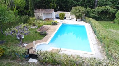 piscine des Chambres d'hôtes et gîtes à vendre Isle-sur-la-Sorgue en Vaucluse