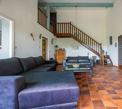 salon des Chambres d'hôtes à vendre à Valensole dans les Alpes-de-Haute-Provence