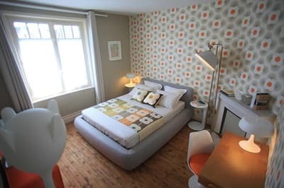 une des Chambres d'hôtes à vendre à Coucy Le Château Auffrique dans l'Aisne