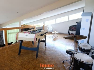 babyfoot de la Propriété avec gîtes à vendre près Fouras Charente-Maritime