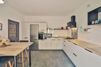 cuisine de la Propriété avec gîte à vendre à Saint-Claud en Charente