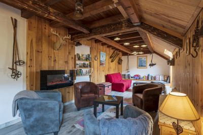 Salon des Gîte et chambres d'hôtes à vendre à Aillon le Jeune en Savoie