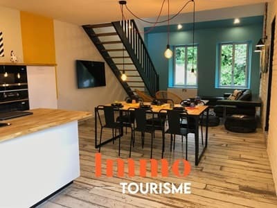 Salle à manger des Chambres d'hôtes et gîtes à vendre Grand-Colombier dans l'Ain